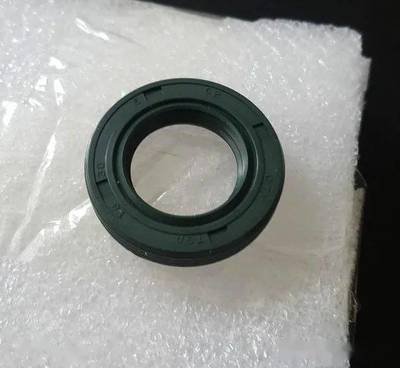 更換超級維特拉轉(zhuǎn)向機(jī)油封解決漏油問題及進(jìn)口油封的簡單分析